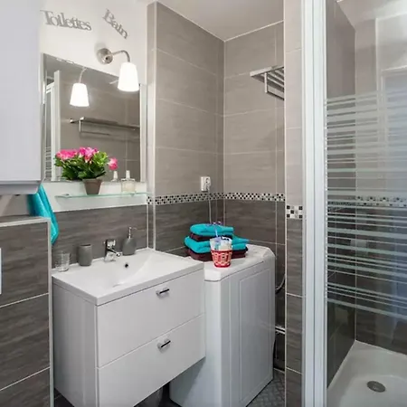Studio De Charme Au Coeur De Apartamento